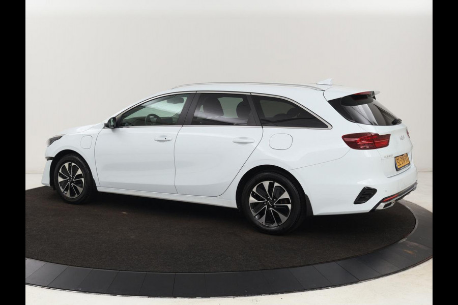 Kia Ceed 1.6 GDI PHEV DynamicPlusLine | Stoel & stuurverwarming | Adaptive cruise | Camera | Carplay | Keyless | Full LED | Climate control | Plug In