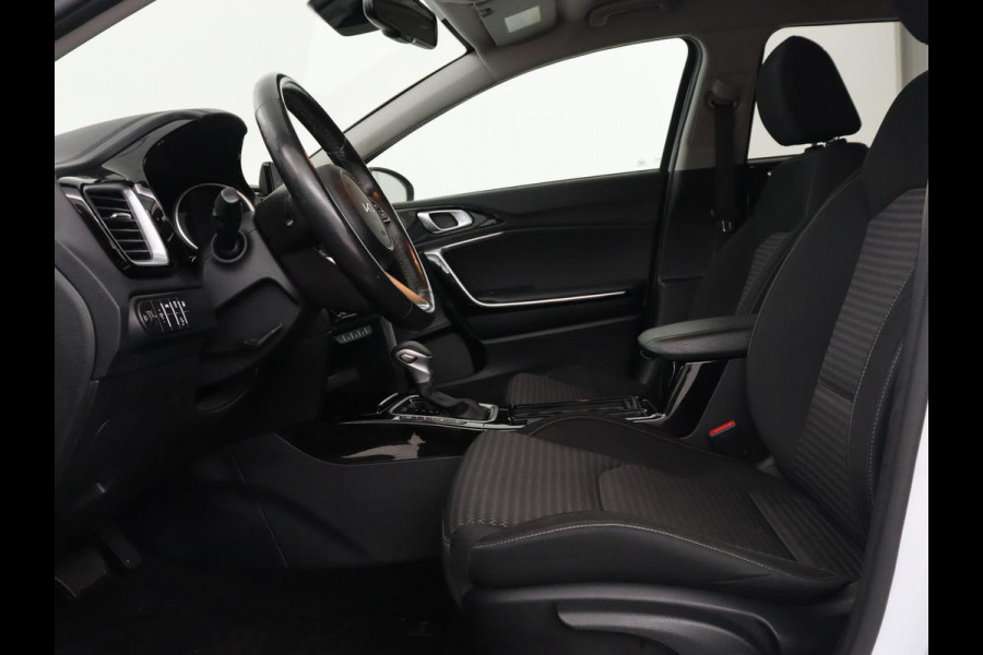 Kia Ceed 1.6 GDI PHEV DynamicPlusLine | Stoel & stuurverwarming | Adaptive cruise | Camera | Carplay | Keyless | Full LED | Climate control | Plug In