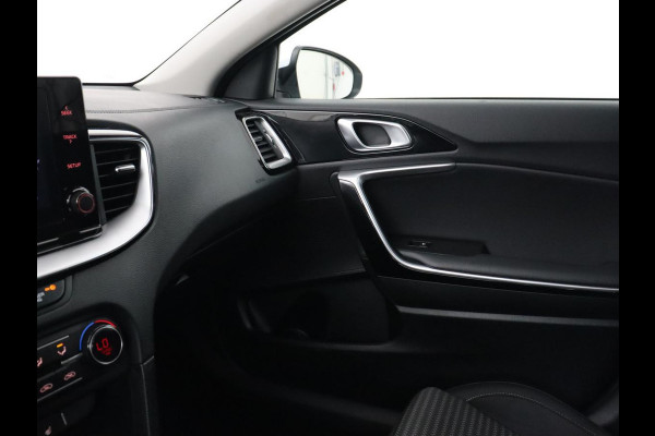 Kia Ceed 1.6 GDI PHEV DynamicPlusLine | Stoel & stuurverwarming | Adaptive cruise | Camera | Carplay | Keyless | Full LED | Climate control | Plug In