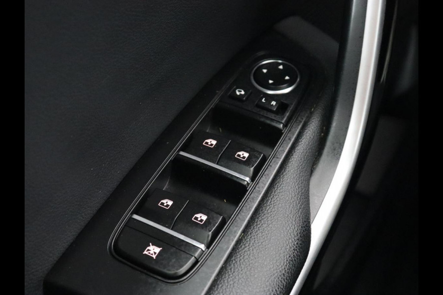 Kia Ceed 1.6 GDI PHEV DynamicPlusLine | Stoel & stuurverwarming | Adaptive cruise | Camera | Carplay | Keyless | Full LED | Climate control | Plug In