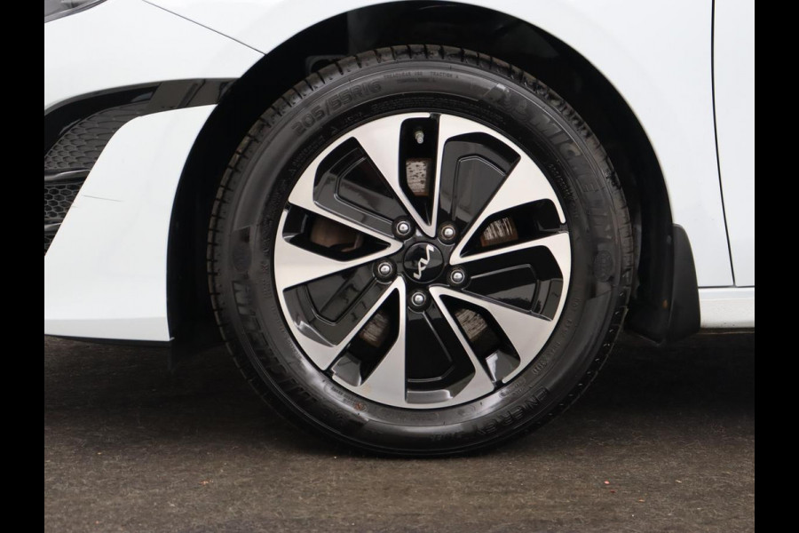 Kia Ceed 1.6 GDI PHEV DynamicPlusLine | Stoel & stuurverwarming | Adaptive cruise | Camera | Carplay | Keyless | Full LED | Climate control | Plug In