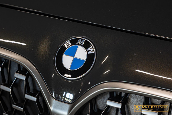 BMW 4 Serie Cabrio M440i xDrive High Ex|H&K|E-stoel|Dealer ond