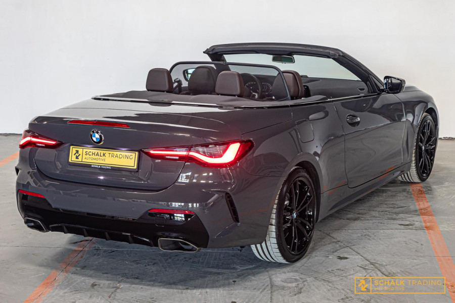BMW 4 Serie Cabrio M440i xDrive High Ex|H&K|E-stoel|Dealer ond