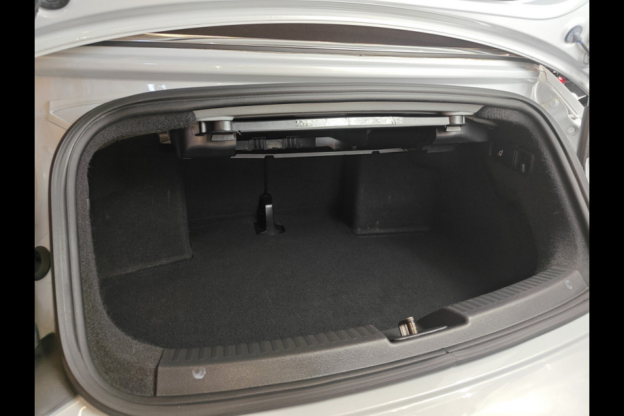 Volkswagen Beetle Cabriolet Automaat 150pk 1.4 TSI Exclusive Series navigatie | stoelverwarming | lmv