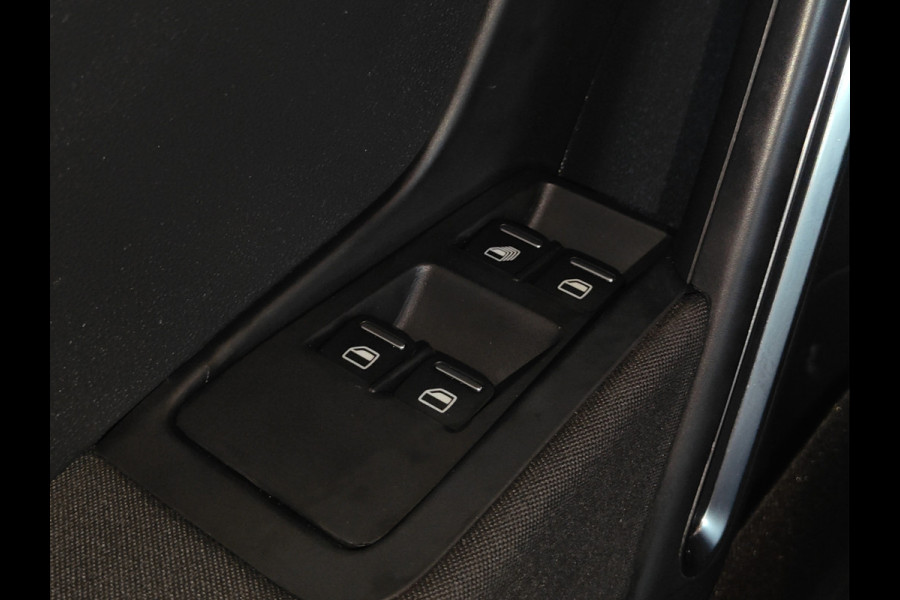 Volkswagen Beetle Cabriolet Automaat 150pk 1.4 TSI Exclusive Series navigatie | stoelverwarming | lmv