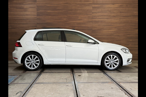 Volkswagen Golf 1.5 TSI Highline PANO/NAVI/CAMERA/LED/SPORTSTOELEN/CLIMATE/PARELMOER !
