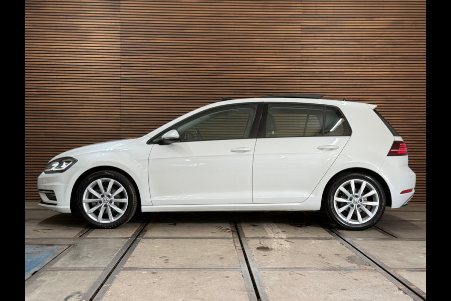 Volkswagen Golf 1.5 TSI Highline PANO/NAVI/CAMERA/LED/SPORTSTOELEN/CLIMATE/PARELMOER !