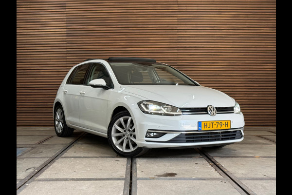 Volkswagen Golf 1.5 TSI Highline PANO/NAVI/CAMERA/LED/SPORTSTOELEN/CLIMATE/PARELMOER !