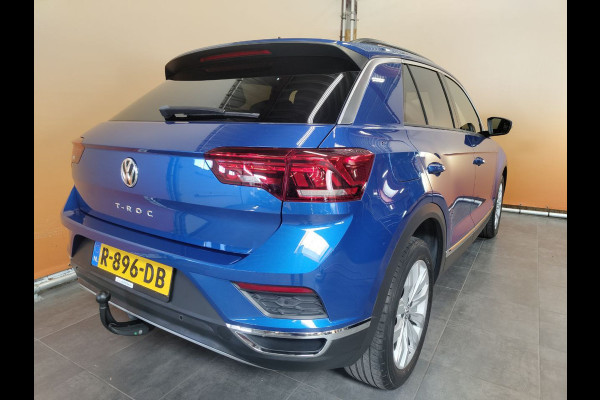 Volkswagen T-Roc 1.5 TSI Sport open dak | navi | carplay | cruise control | trekhaak