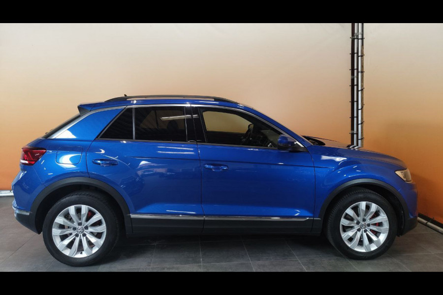 Volkswagen T-Roc 1.5 TSI Sport open dak | navi | carplay | cruise control | trekhaak