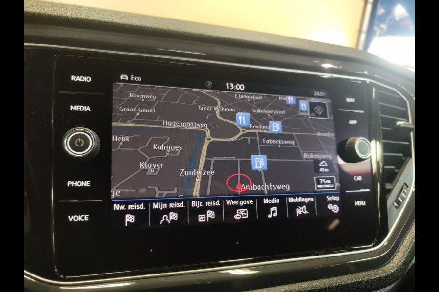 Volkswagen T-Roc 1.5 TSI Sport open dak | navi | carplay | cruise control | trekhaak