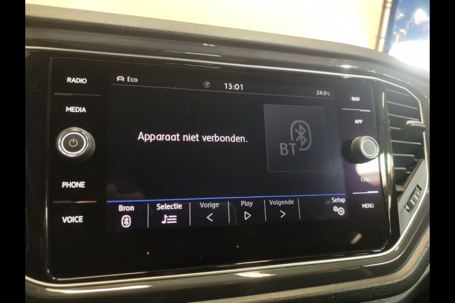 Volkswagen T-Roc 1.5 TSI Sport open dak | navi | carplay | cruise control | trekhaak
