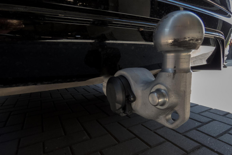 Volvo XC60 2.0 Recharge T6 AWD R-DESIGN | TREKHAAK | ACC | PANO | ELEKTRISCH VERSTELBARE STOELEN