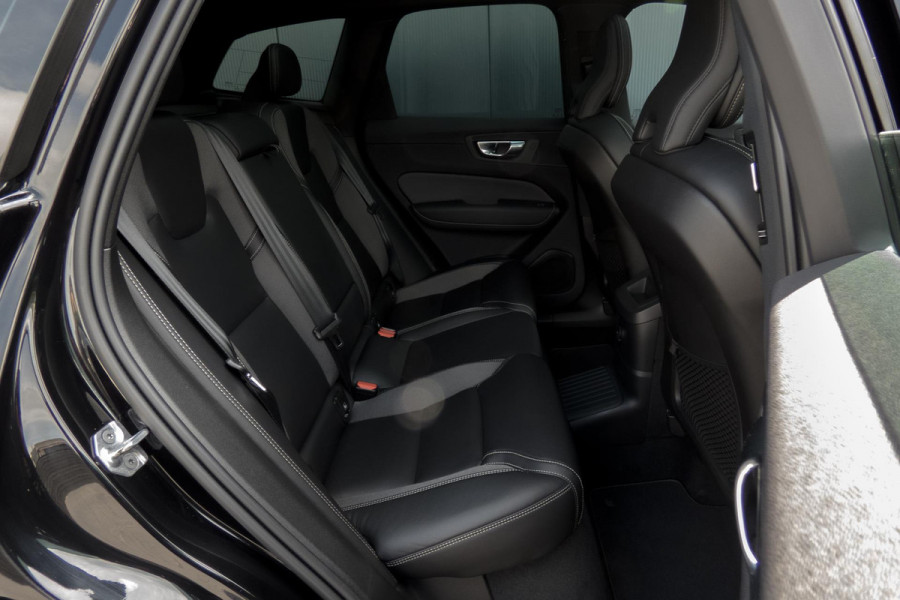 Volvo XC60 2.0 Recharge T6 AWD R-DESIGN | TREKHAAK | ACC | PANO | ELEKTRISCH VERSTELBARE STOELEN