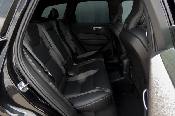 Volvo XC60 2.0 Recharge T6 AWD R-DESIGN | TREKHAAK | ACC | PANO | ELEKTRISCH VERSTELBARE STOELEN