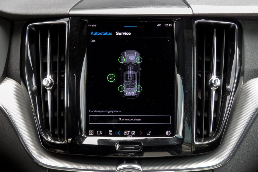 Volvo XC60 2.0 Recharge T6 AWD R-DESIGN | TREKHAAK | ACC | PANO | ELEKTRISCH VERSTELBARE STOELEN