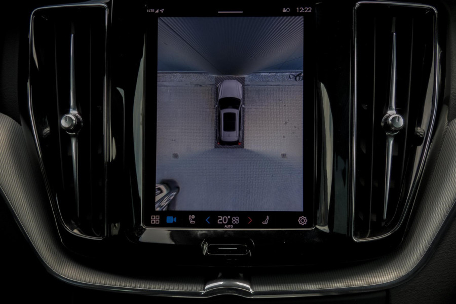 Volvo XC60 2.0 Recharge T6 AWD R-DESIGN | TREKHAAK | ACC | PANO | ELEKTRISCH VERSTELBARE STOELEN