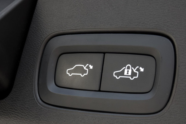 Volvo XC60 2.0 Recharge T6 AWD R-DESIGN | TREKHAAK | ACC | PANO | ELEKTRISCH VERSTELBARE STOELEN
