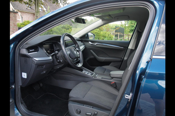 Škoda Octavia Combi 1.4 TSI iV PHEV Business Edition Plus | Camera | Apple Carplay | NL-Auto | Trekhaak | Sfeerverlichting |