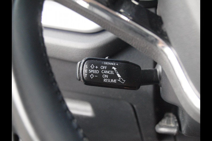 Škoda Octavia Combi 1.4 TSI iV PHEV Business Edition Plus | Camera | Apple Carplay | NL-Auto | Trekhaak | Sfeerverlichting |