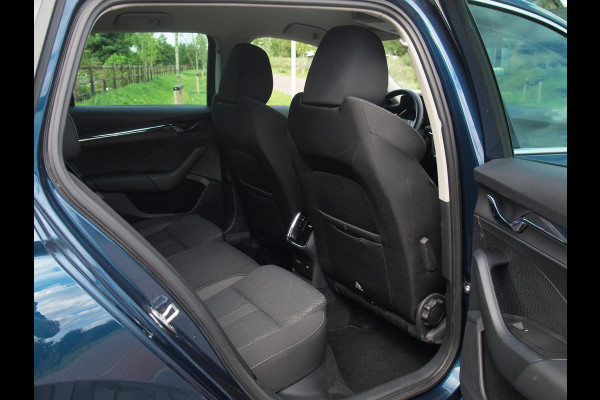 Škoda Octavia Combi 1.4 TSI iV PHEV Business Edition Plus | Camera | Apple Carplay | NL-Auto | Trekhaak | Sfeerverlichting |