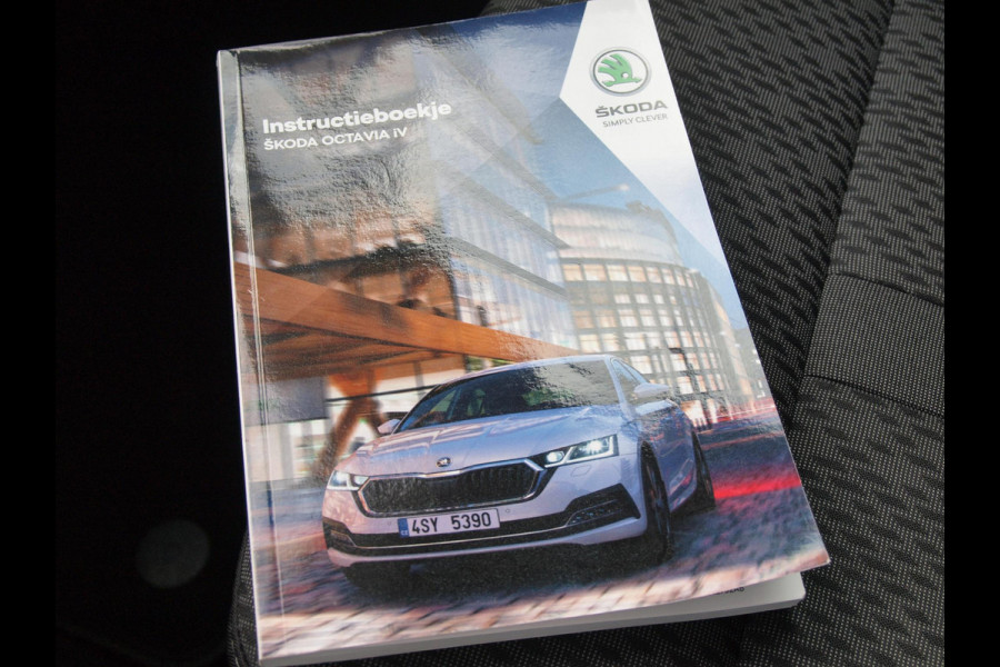 Škoda Octavia Combi 1.4 TSI iV PHEV Business Edition Plus | Camera | Apple Carplay | NL-Auto | Trekhaak | Sfeerverlichting |