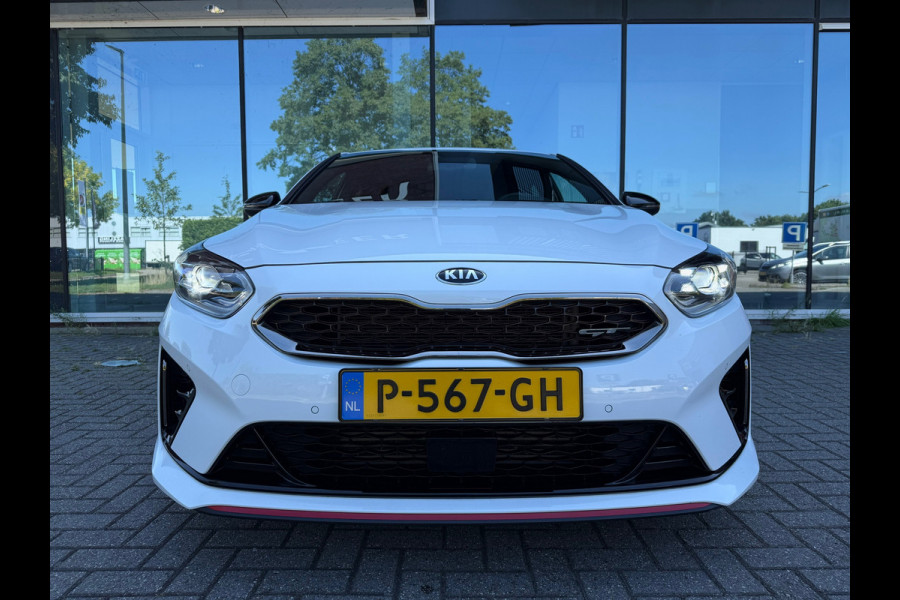 Kia ProCeed 1.6 T-GDI GT - Automaat - LED - Alcantara - Navi - Winterpakket - Camera