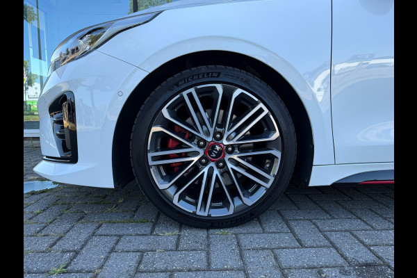 Kia ProCeed 1.6 T-GDI GT - Automaat - LED - Alcantara - Navi - Winterpakket - Camera