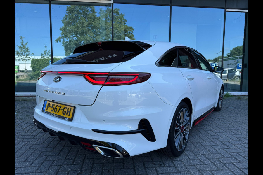 Kia ProCeed 1.6 T-GDI GT - Automaat - LED - Alcantara - Navi - Winterpakket - Camera