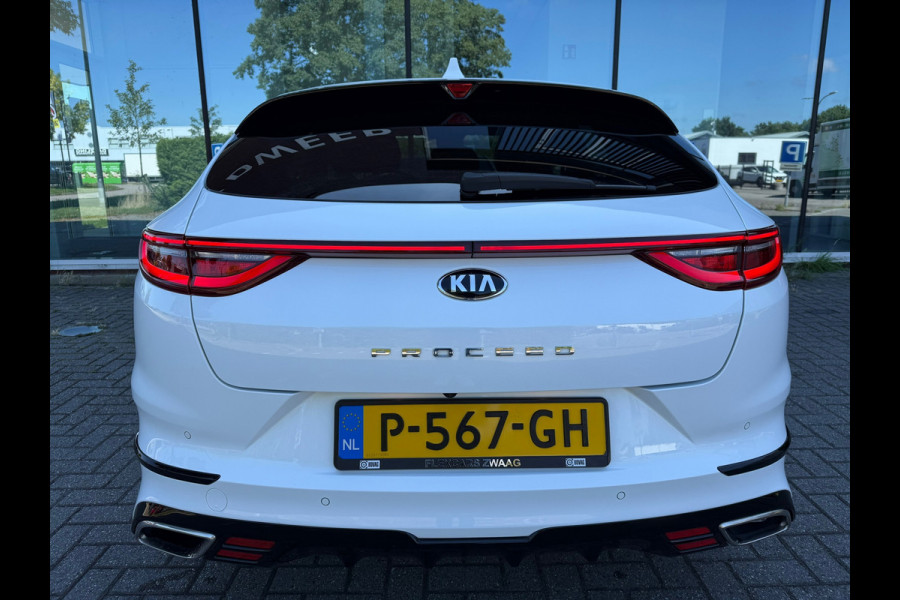 Kia ProCeed 1.6 T-GDI GT - Automaat - LED - Alcantara - Navi - Winterpakket - Camera