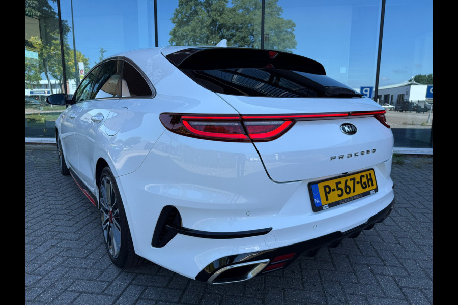 Kia ProCeed 1.6 T-GDI GT - Automaat - LED - Alcantara - Navi - Winterpakket - Camera