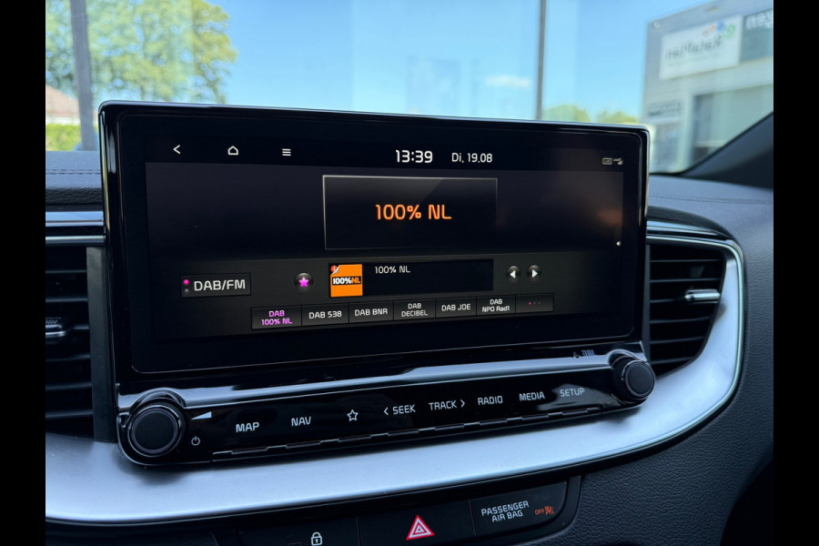 Kia ProCeed 1.6 T-GDI GT - Automaat - LED - Alcantara - Navi - Winterpakket - Camera