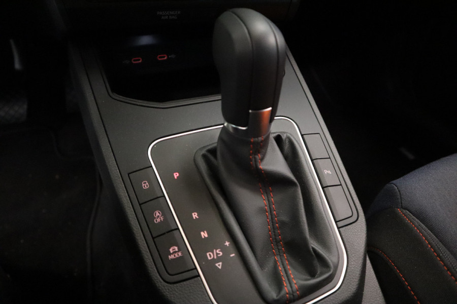 Seat Ibiza 1.0 EcoTSI FR 5-Drs. Full-led CruiseControl ClimateControl