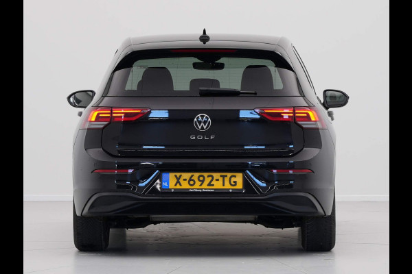 Volkswagen Golf 1.0 TSI Life Business Navigatie Memory Massagestoel Parkeersensonren 24