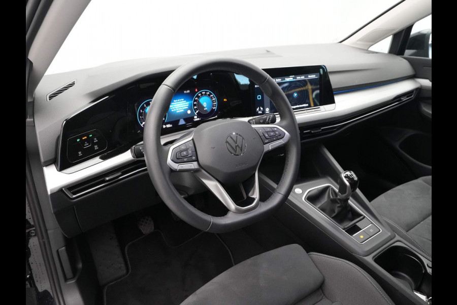 Volkswagen Golf 1.0 TSI Life Business Navigatie Memory Massagestoel Parkeersensonren 24