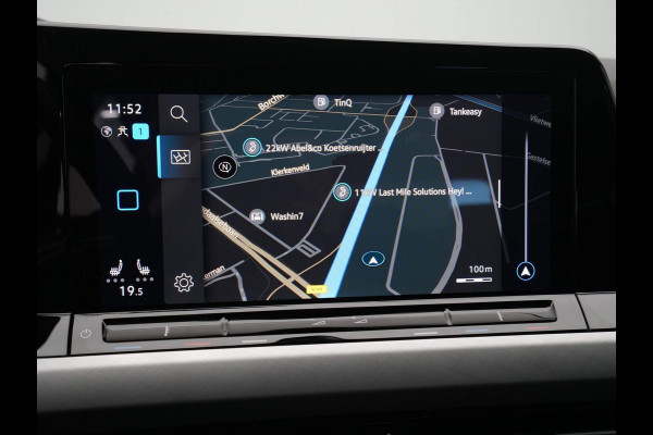 Volkswagen Golf 1.0 TSI Life Business Navigatie Memory Massagestoel Parkeersensonren 24