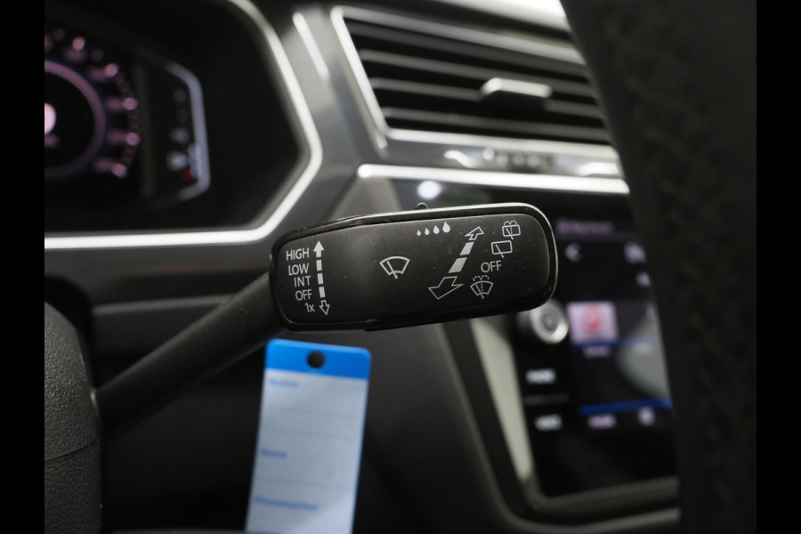 Volkswagen Tiguan 1.4 TSI eHybrid 245PK | Adaptive Cruise | Camera | Virtual | Carplay | DAB | LED