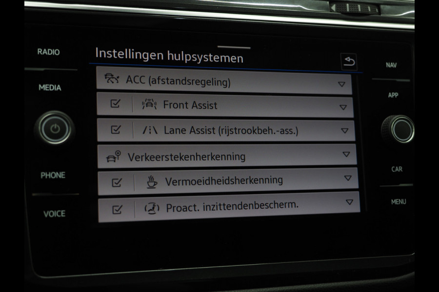 Volkswagen Tiguan 1.4 TSI eHybrid 245PK | Adaptive Cruise | Camera | Virtual | Carplay | DAB | LED