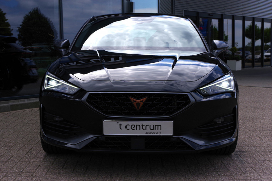 CUPRA Leon 1.4 e-Hybrid VZ 245 PK Adrenaline, Winterpakket, Keyless, Kuipstoelen, Camera