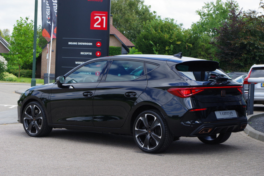 CUPRA Leon 1.4 e-Hybrid VZ 245 PK Adrenaline, Winterpakket, Keyless, Kuipstoelen, Camera