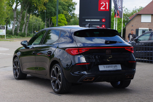 CUPRA Leon 1.4 e-Hybrid VZ 245 PK Adrenaline, Winterpakket, Keyless, Kuipstoelen, Camera