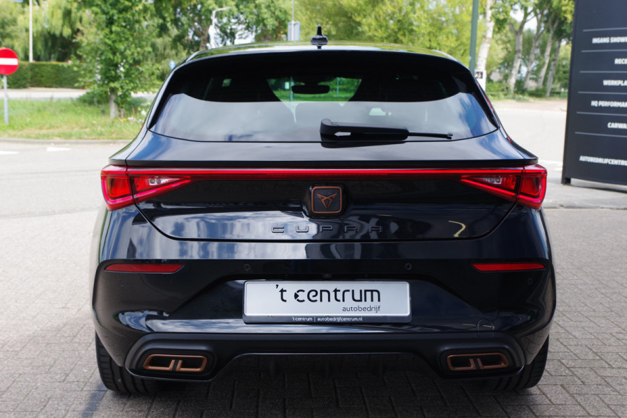 CUPRA Leon 1.4 e-Hybrid VZ 245 PK Adrenaline, Winterpakket, Keyless, Kuipstoelen, Camera
