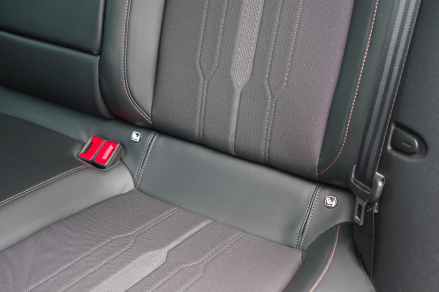 CUPRA Leon 1.4 e-Hybrid VZ 245 PK Adrenaline, Winterpakket, Keyless, Kuipstoelen, Camera