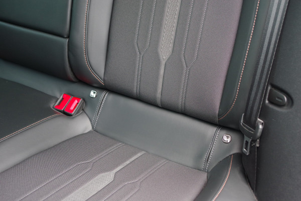 CUPRA Leon 1.4 e-Hybrid VZ 245 PK Adrenaline, Winterpakket, Keyless, Kuipstoelen, Camera