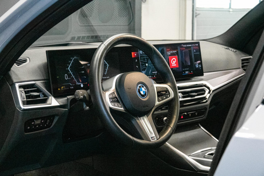BMW 3-serie 330e *M-Sport / Panorama / Head-up Display / Memory / Keyless*