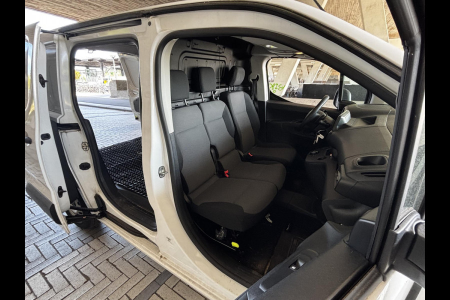 Toyota PROACE CITY 1.5 D-4D COOL AUTOMAAT GARANTIE 5-2031!! (ex btw) 1e EIGENAAR. 100 % ONDERHOUDEN.FRISSE BUS !!