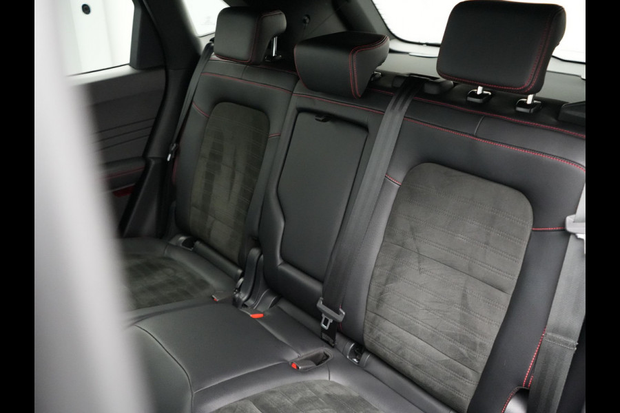 Ford Kuga ST-Line X Plug In Hybrid 225pk Dealer O.H PHEV | Trekhaak Af Fabriek | Head Up | 360 Camera | Adaptive Cruise | Bang & Olufsen | Lederen Sportstoelen Verwarmd | Navigatie | Blis | Virtual | DAB |