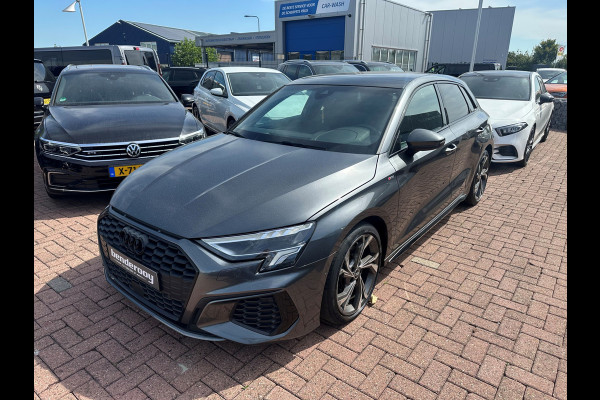 Audi A3 Sportback 35 TFSI 150pk S-tronic S edition | Pano dak
