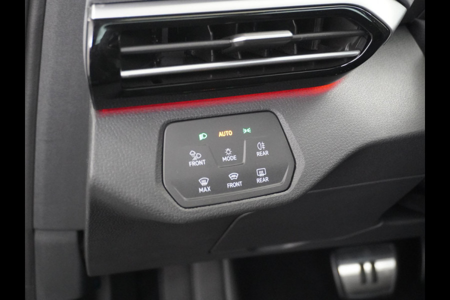 Volkswagen ID.5 Pro Performance 77 kWh VAN: 42.900,- VOOR: 38.877,- UW HERFSTVOORDEEL: 4.023,- Warmtepomp | Comfortplus pakket | Design plus pakket | Infotainmentplus pakket | Style plus pakket | Sportplus pakket | RIJ ASSIST. PAKKET | ERGONOMISCHE STOELEN | TREKHAAK