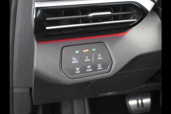 Volkswagen ID.5 Pro Performance 77 kWh VAN: 42.900,- VOOR: 38.877,- UW HERFSTVOORDEEL: 4.023,- Warmtepomp | Comfortplus pakket | Design plus pakket | Infotainmentplus pakket | Style plus pakket | Sportplus pakket | RIJ ASSIST. PAKKET | ERGONOMISCHE STOELEN | TREKHAAK